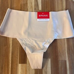 NWT Spanx Undie-Tectable Thong size small
